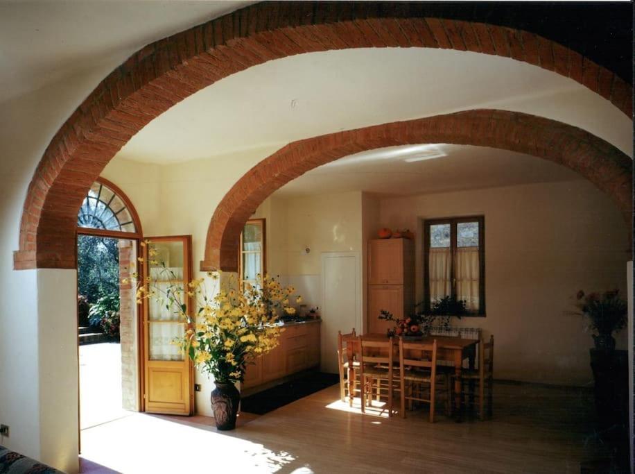 La Vigna Agriturismo Villa Сиена Екстериор снимка